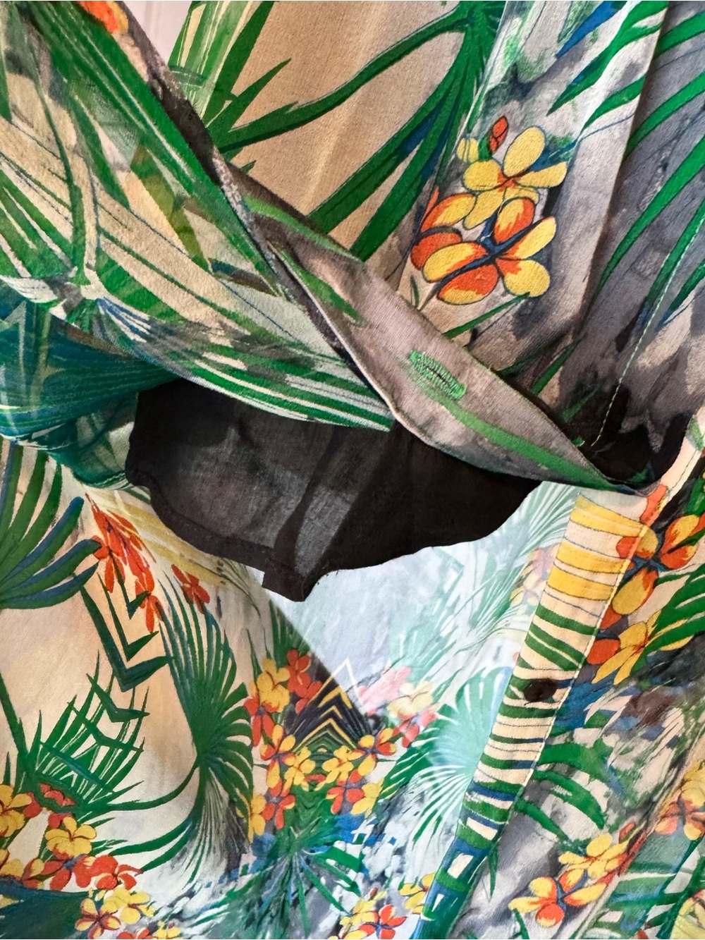 Line & Dot Tropical Green Floral Maxi Dress silk mother of pearl buttons open bk - Picture 9 of 11